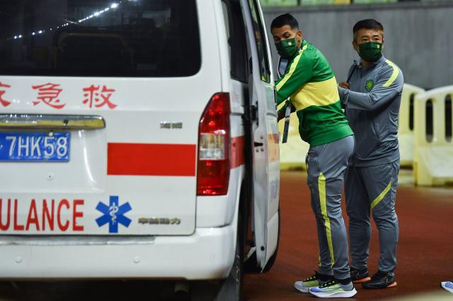 官方网站-奥古难回比埃拉又伤了！国安失双核比利奇更头疼