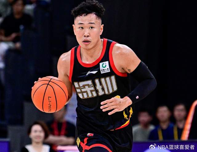 开云体育-17投狂砍32分5助!这才是CBA顶级得分手,郑永刚率队冲冠的杀手锏|深圳男篮|男篮|贺希宁|史密斯|浙江男篮_新浪体育_新浪新闻